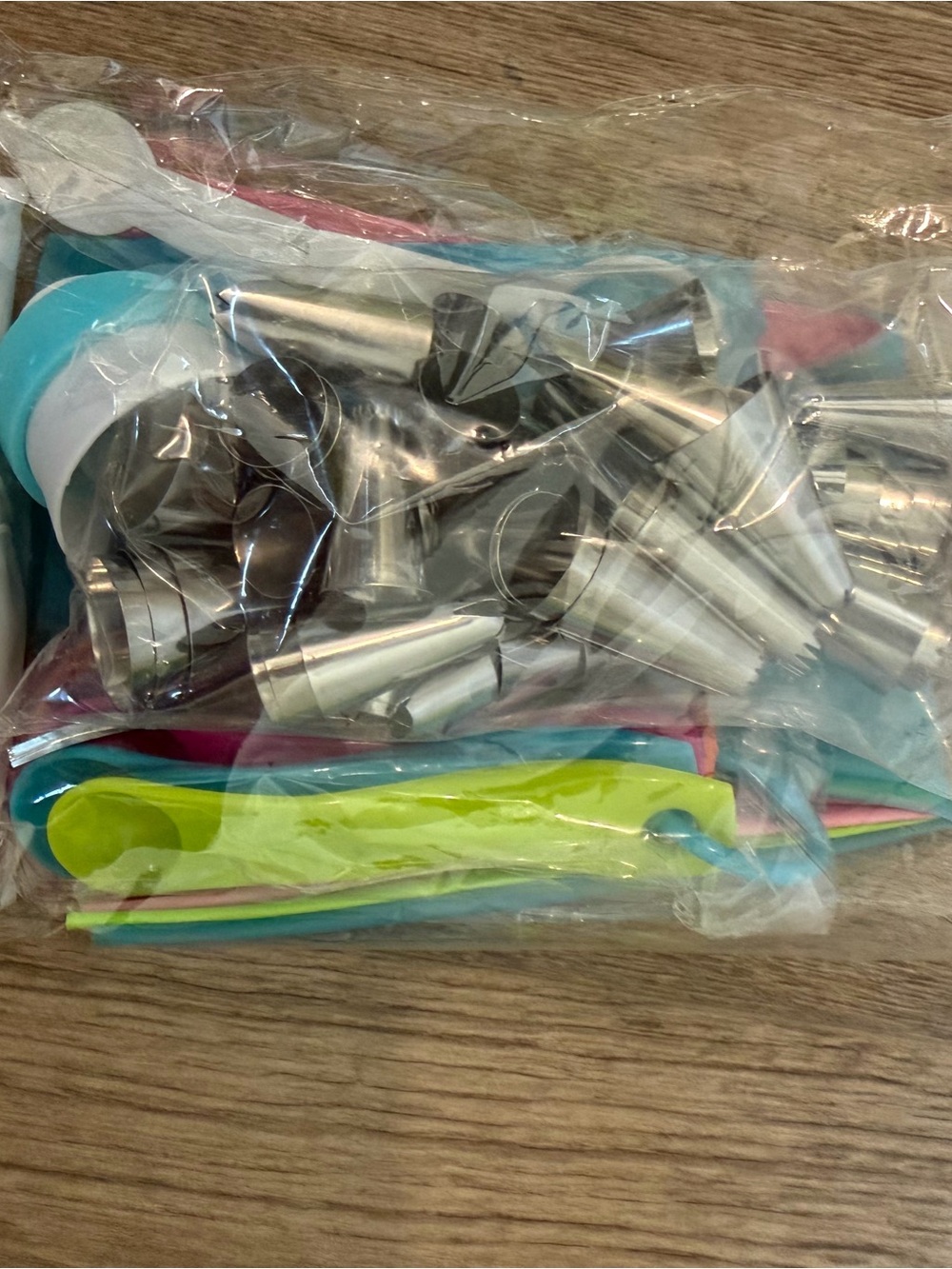 Cake decorating kits 40+ pieces